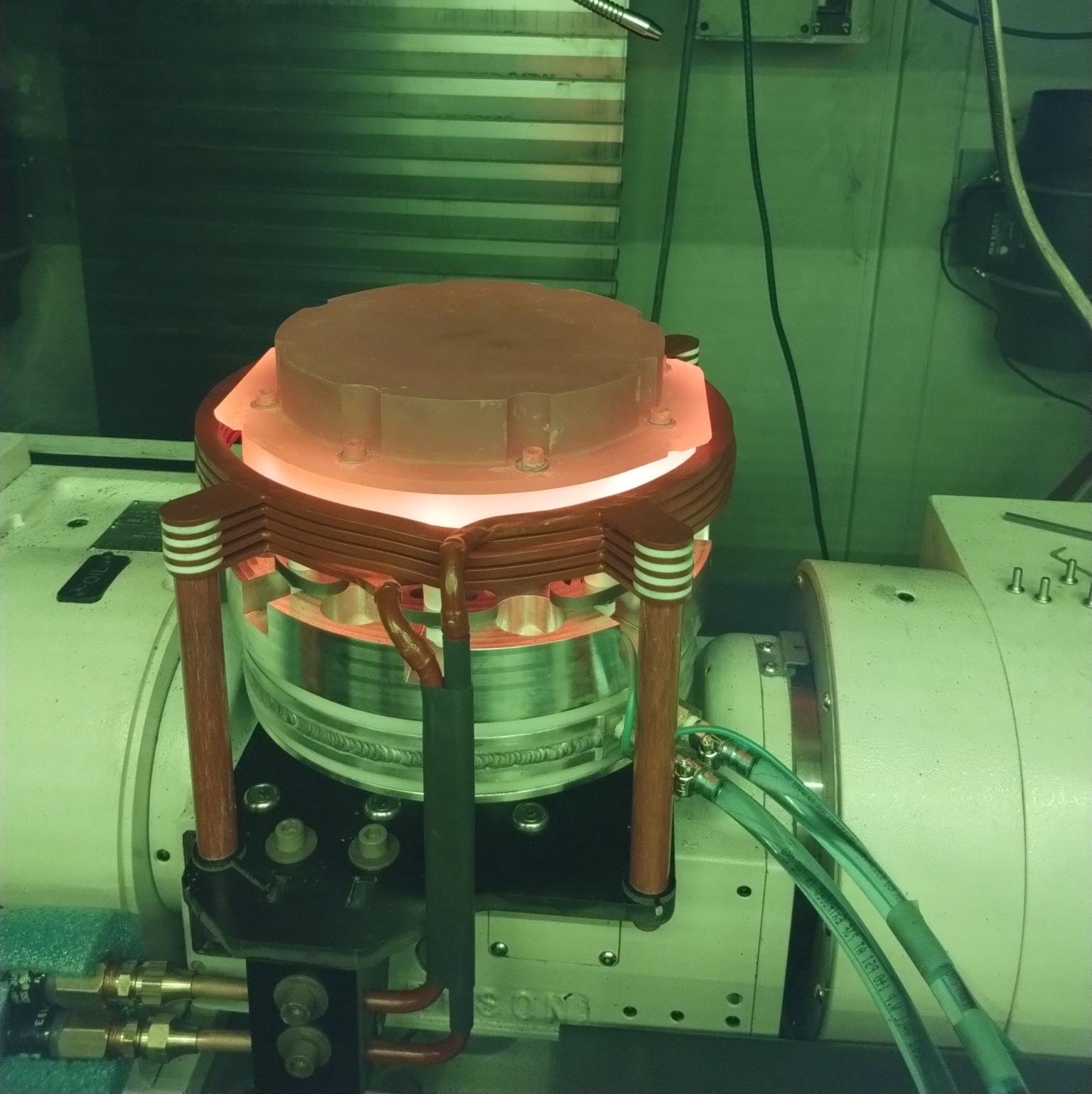 Metal 3D printing heated build plate